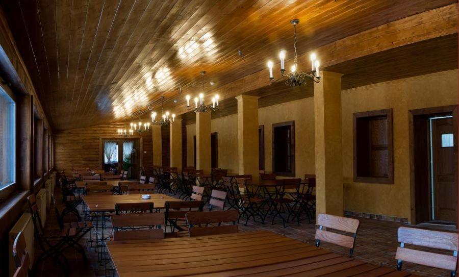 Hotel Ozon Харгіта-Бей Екстер'єр фото