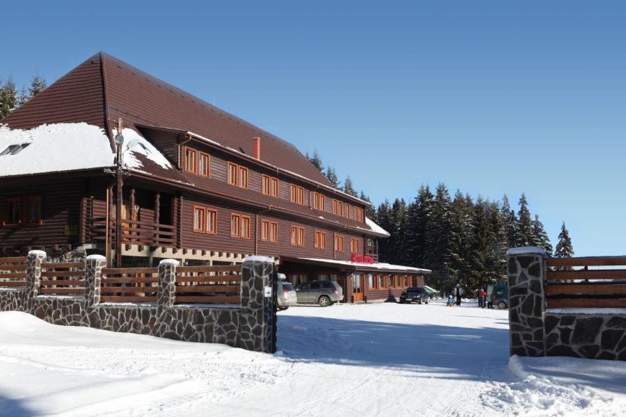 Hotel Ozon Харгіта-Бей Екстер'єр фото